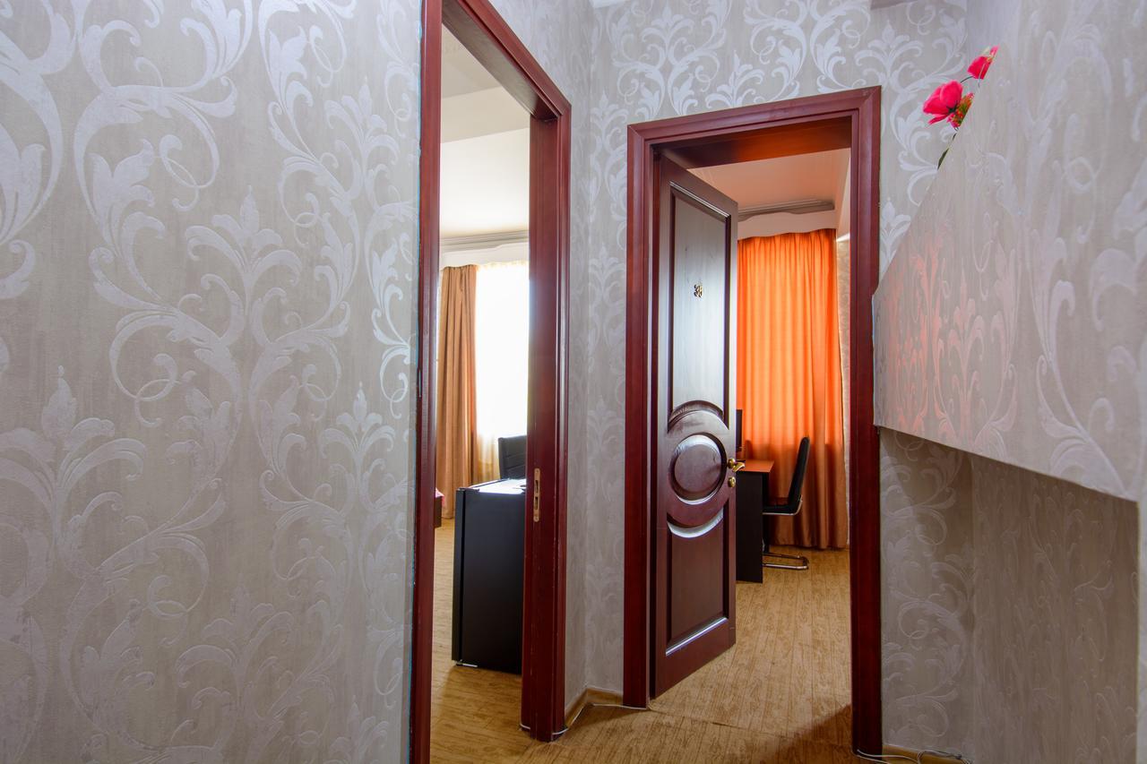 Silk Road Hotel ティビリシ エクステリア 写真