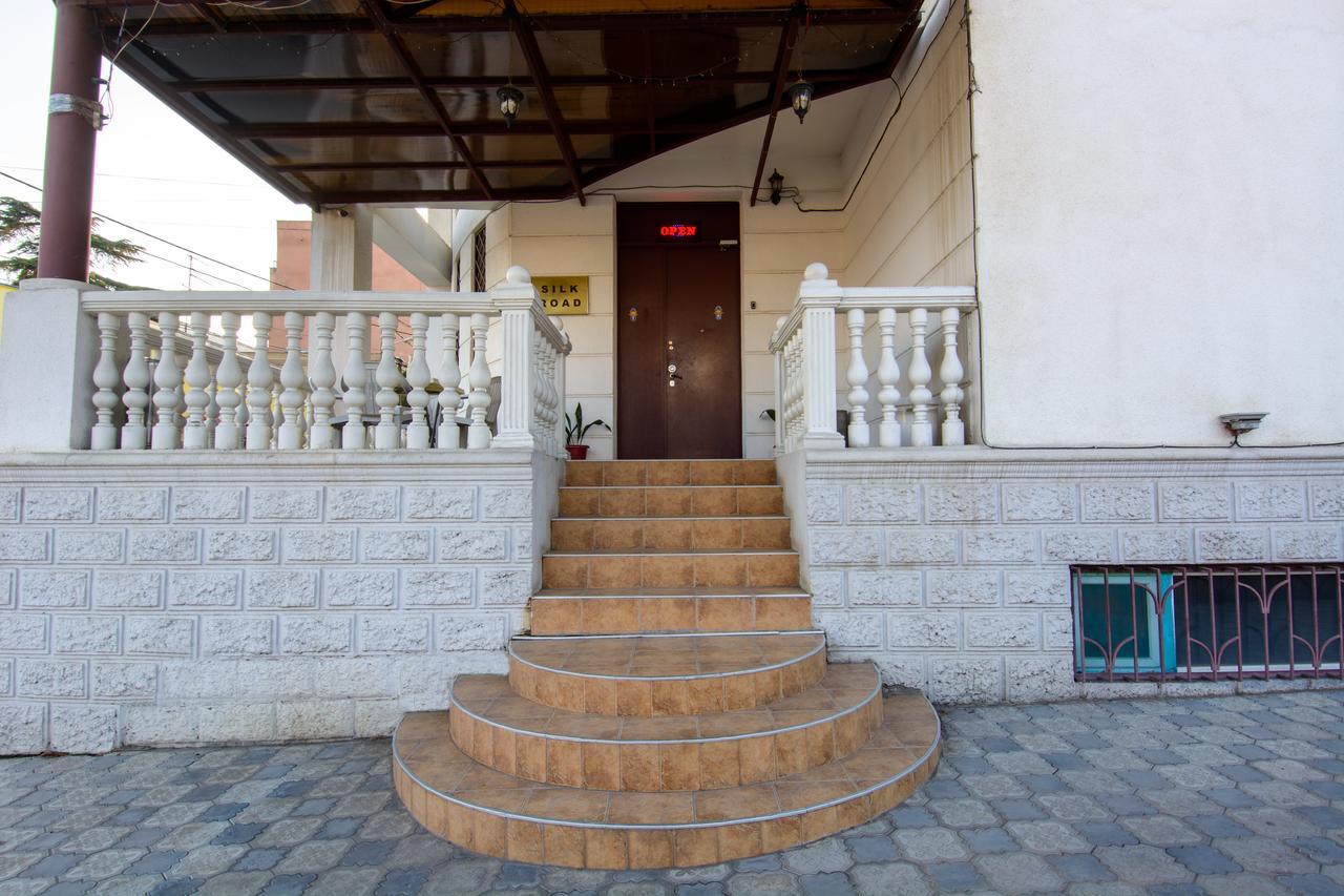 Silk Road Hotel ティビリシ エクステリア 写真