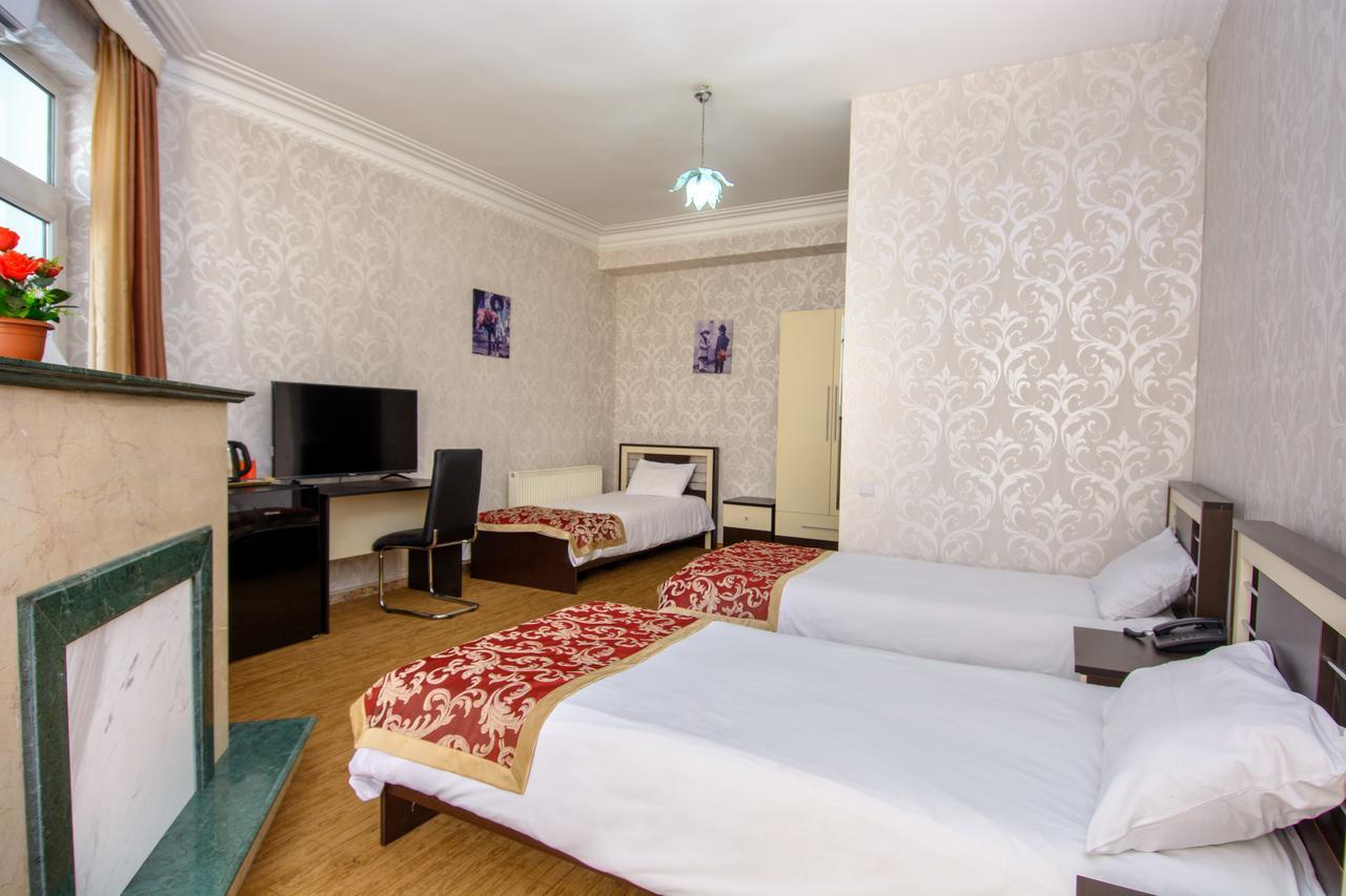 Silk Road Hotel ティビリシ エクステリア 写真