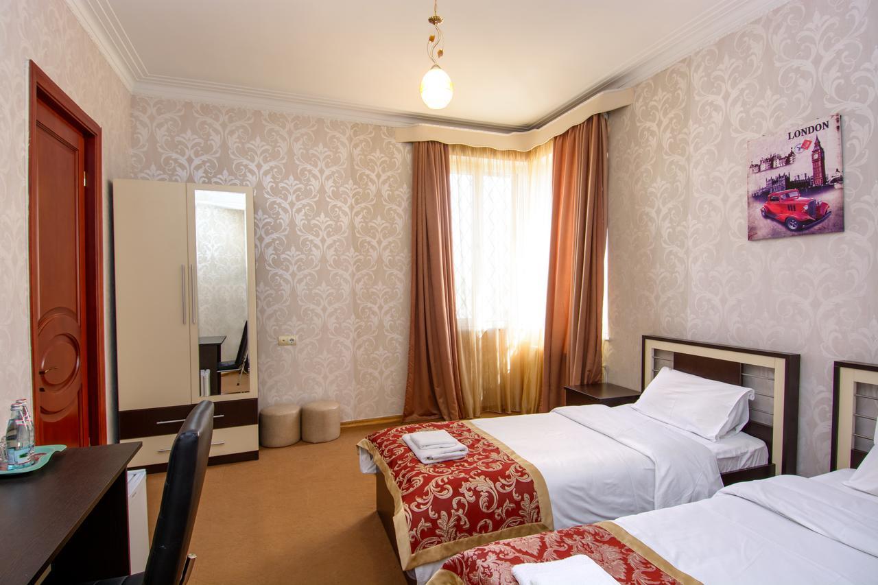 Silk Road Hotel ティビリシ エクステリア 写真