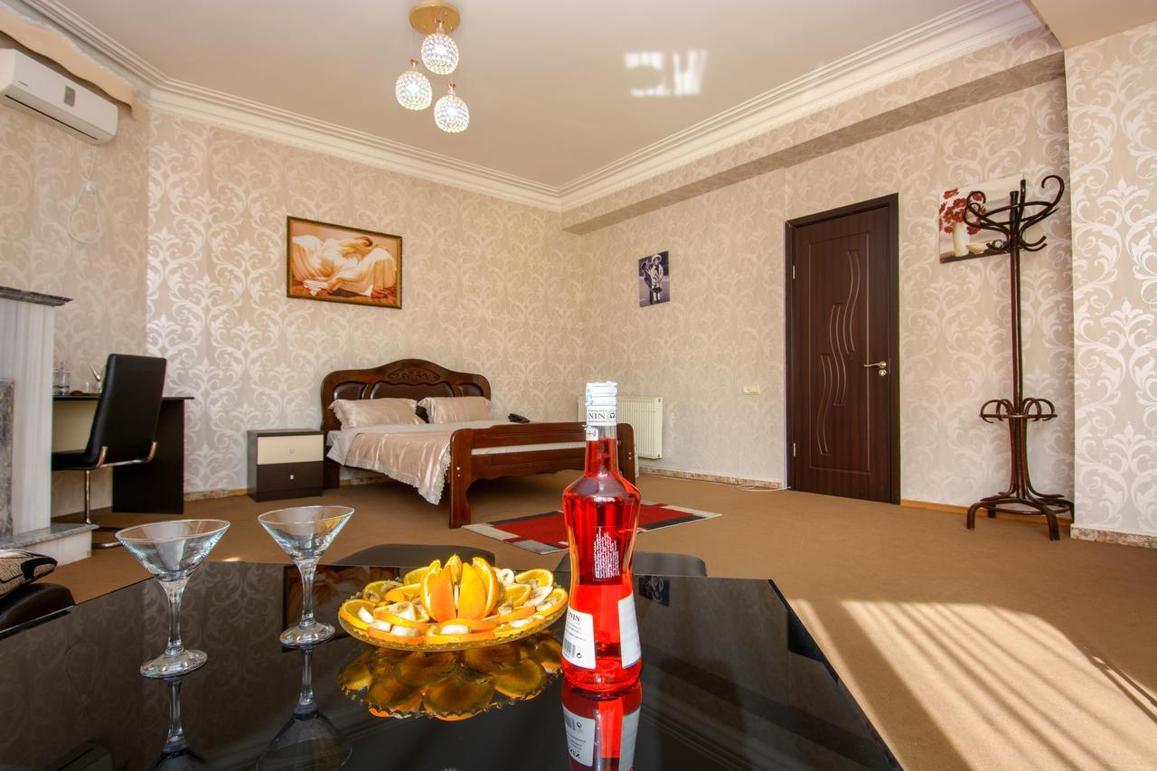 Silk Road Hotel ティビリシ エクステリア 写真