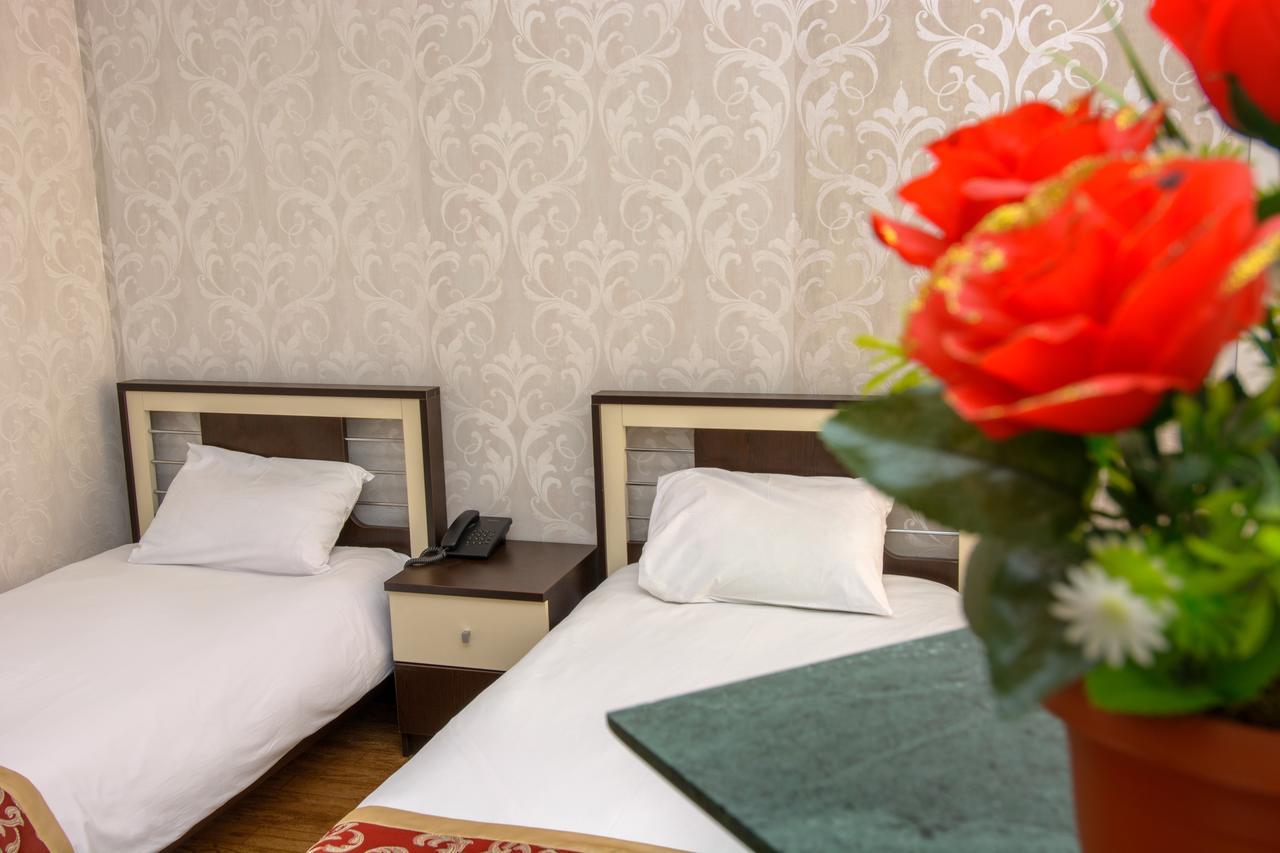 Silk Road Hotel ティビリシ エクステリア 写真